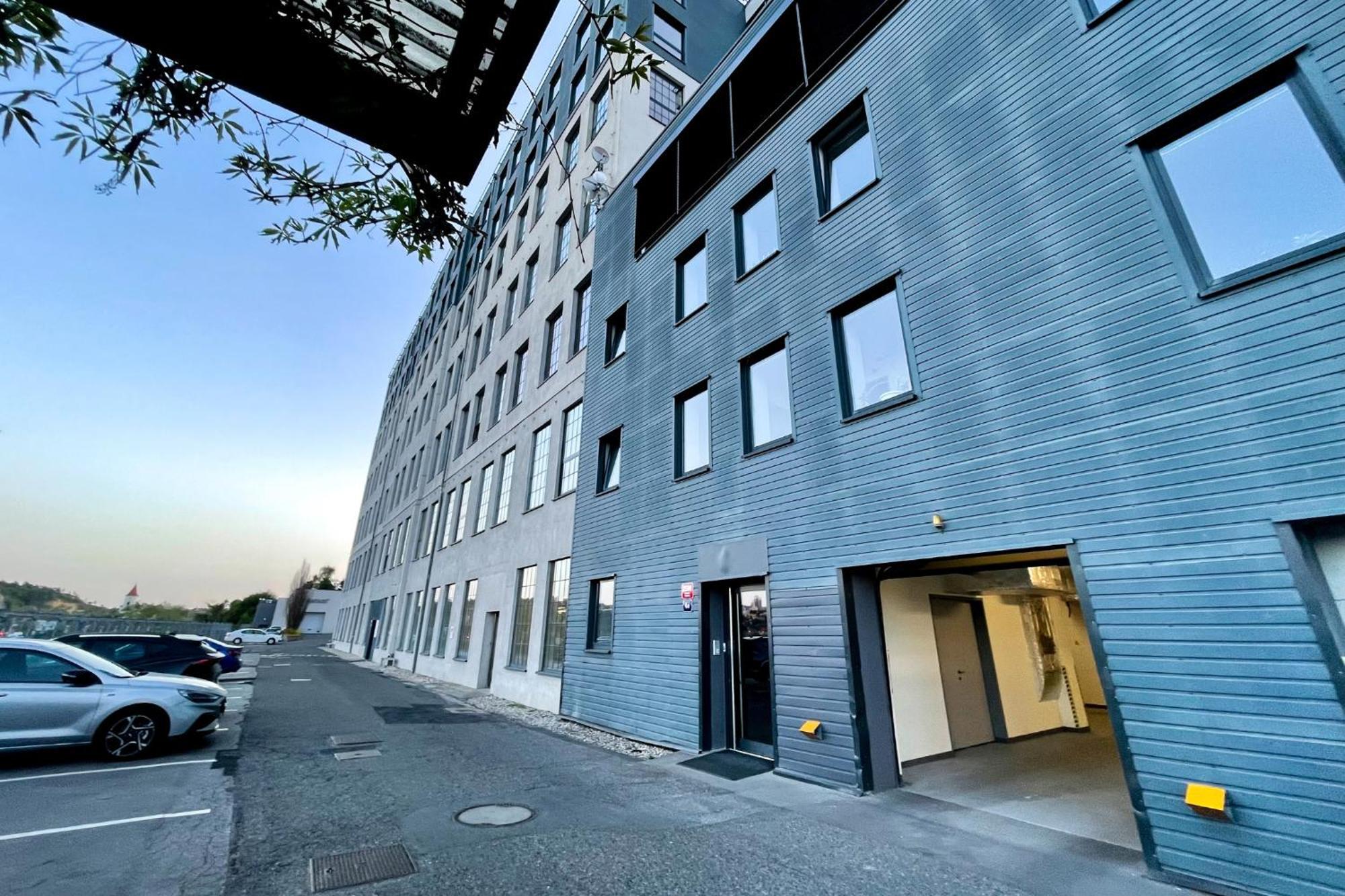 The Factory Loft Prague Apartment Exterior photo