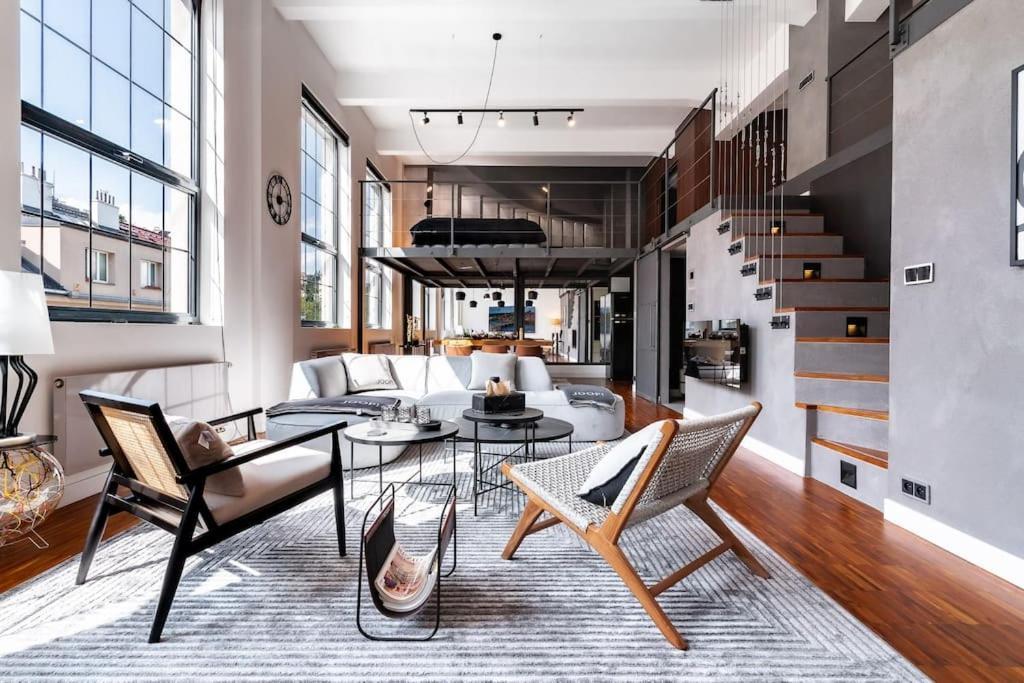 The Factory Loft Prague Apartment Exterior photo
